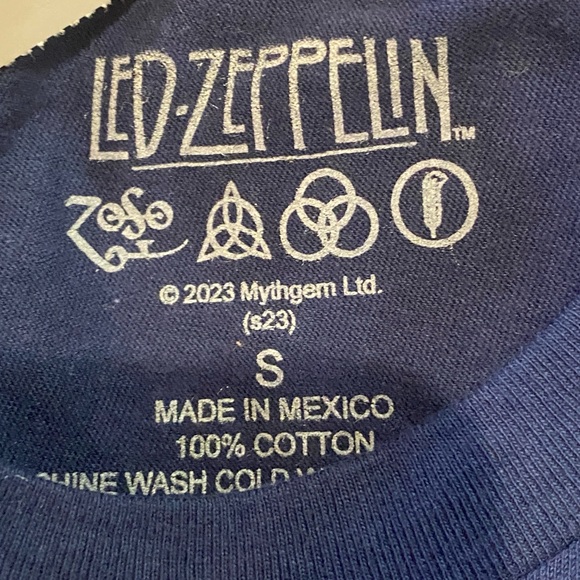 Men's Led Zeppelin "Sat. Nov 20th 1971 Wembley" Navy Tee Shirt Size Small NWT - Picture 4 of 4
